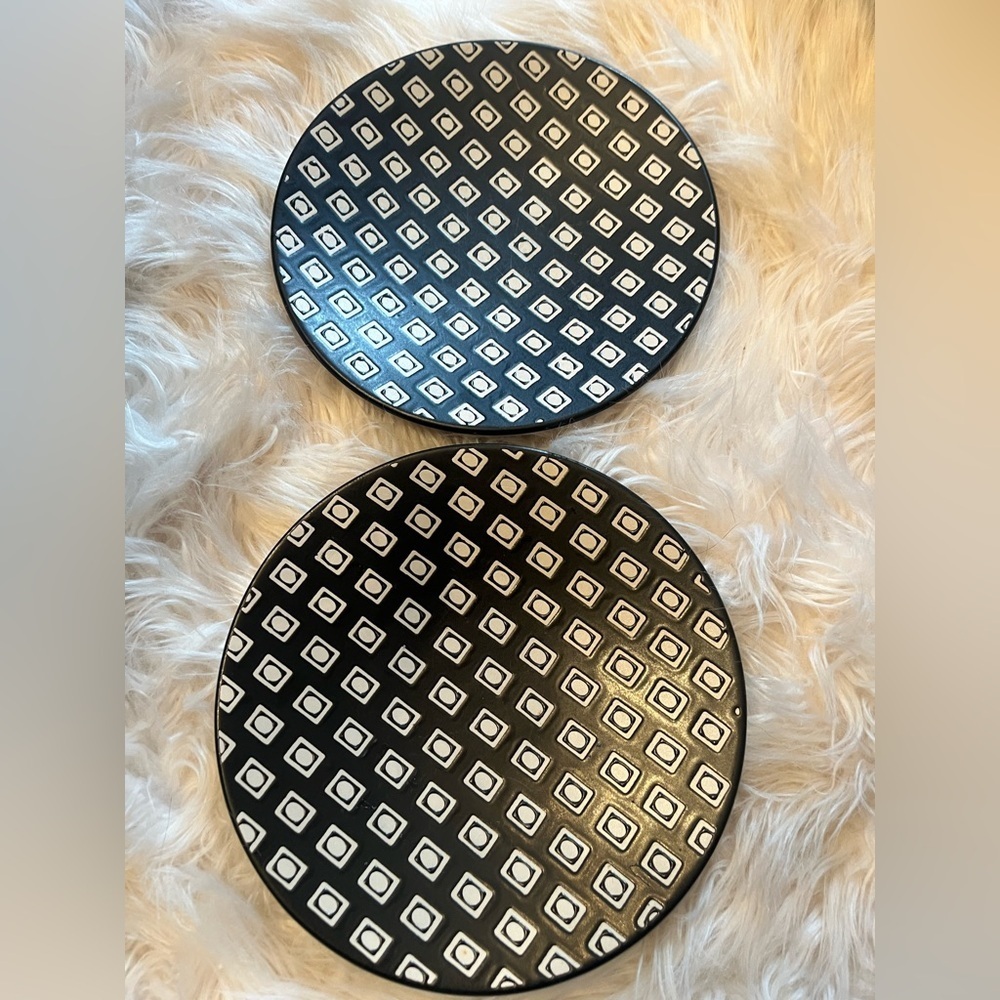 Tabletops Lifestyles Tempo Coupe Salad Plates x2 Black White Circles in Squares